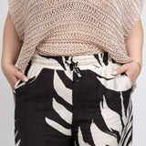 Zip Culotte Με Μοτίβο Φύλλα  Μαύρο (εικόνα 4)