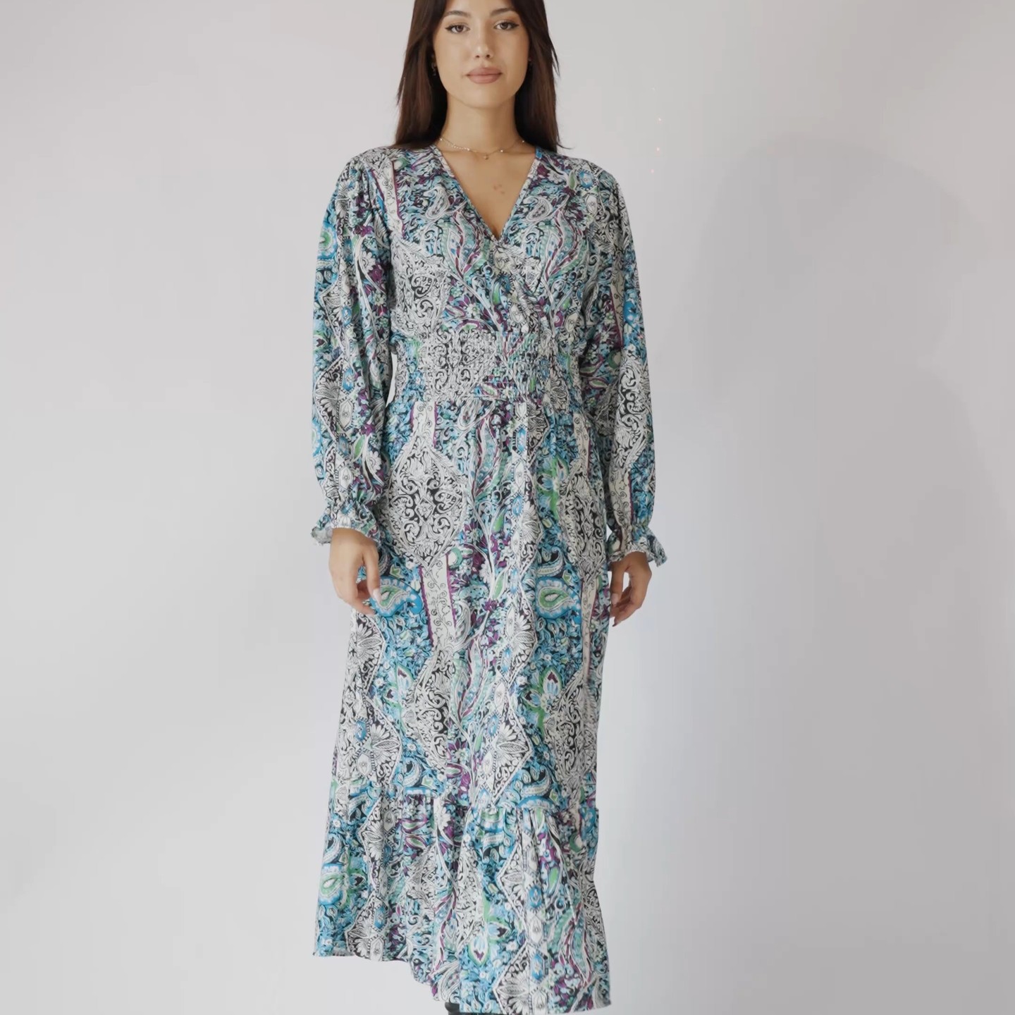 Κάνε κάθε βήμα να μετράει με το Boho Maxi Φόρεμα του Fashioncore.gr
👉Κάνε εδώ δικό σου το Boho Maxi Φόρεμα : https://fashioncore.gr/products/boho-maxi-forema-mple

#fashioncore #dress #newarrival